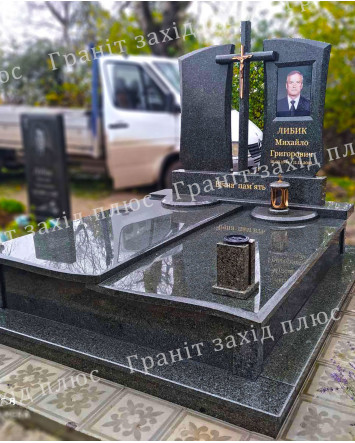 Подвійний памятник - ДП136