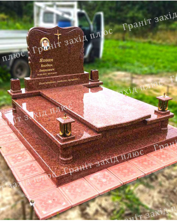 Подвійний памятник - ДП16