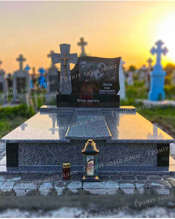 Подвійний памятник - ДП36