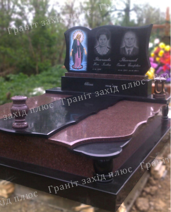 Подвійний памятник - ДП38