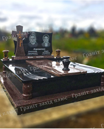 Подвійний памятник - ДП47