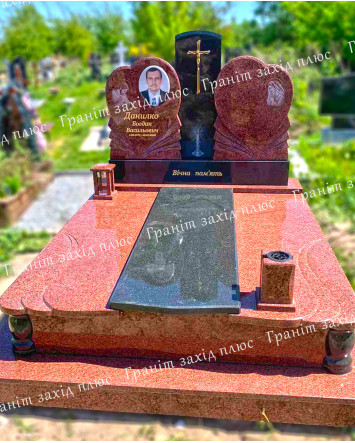 Подвійний памятник - ДП61