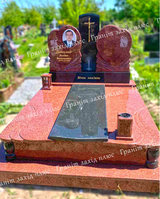 Подвійний памятник - ДП61