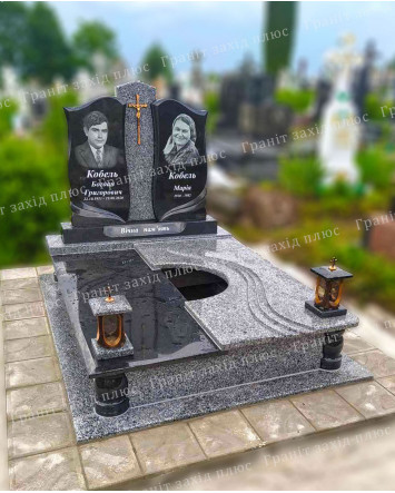 Подвійний памятник - ДП72