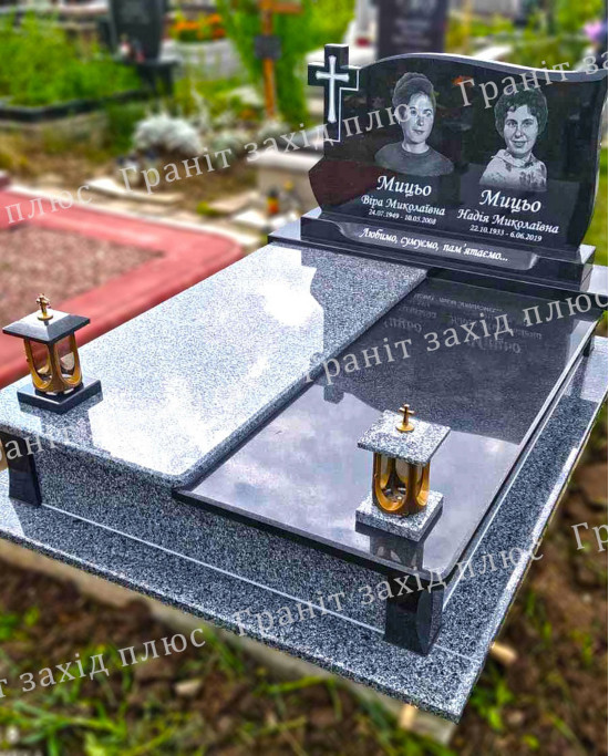 Подвійний памятник - ДП76