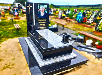 Виготовлення європейських одинарних надмогильних памятників з граніту. Львів.